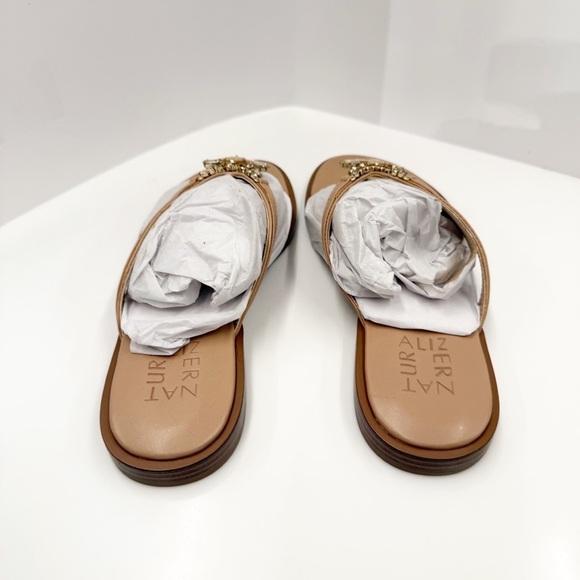 NWT Naturalizer Cremebrulee Fallyn Faux Leather Slip On Thong Sandals, Size 6.5M - Picture 5 of 8